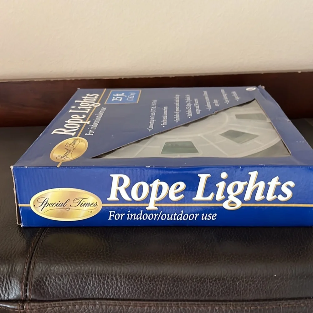 NWOT Christmas 25 FT Long Green Rope Lights For Indoor/Outdoor Use